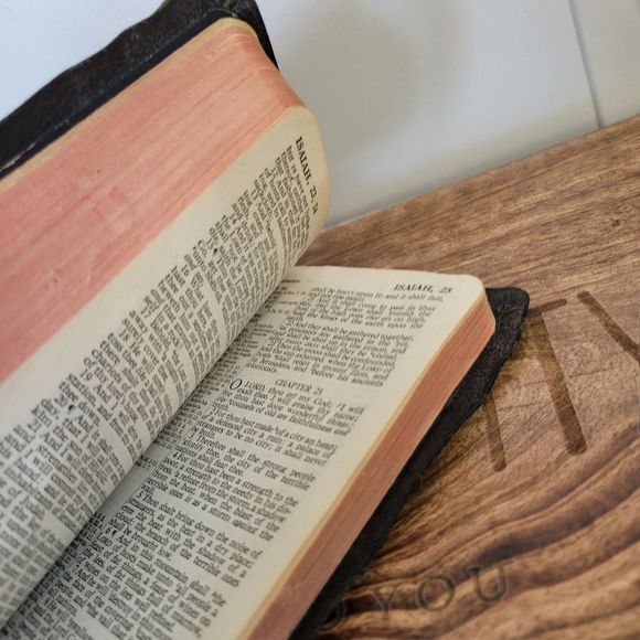 Holy Bible Black Soft Leather Bound 1941 - Picture 10 of 10